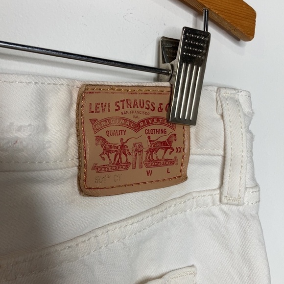 Levi’s white distressed 501 Jeans Size 29 x 32 - Picture 6 of 15